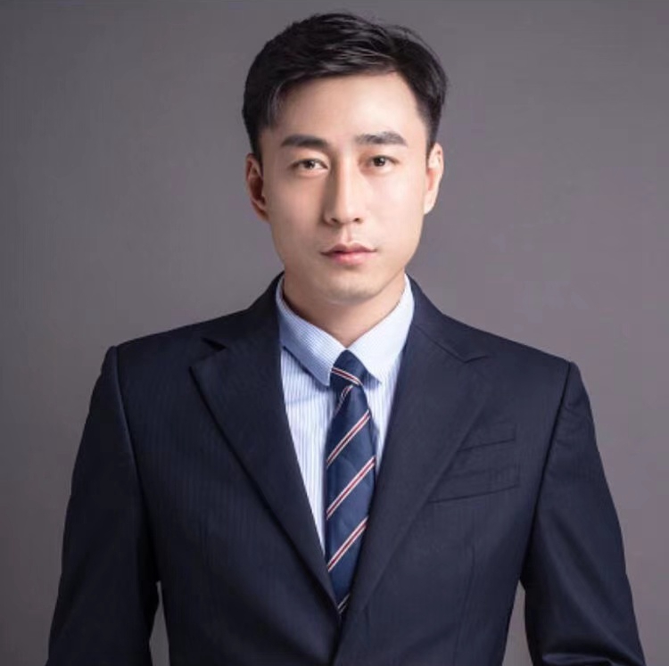 叶素华 跟组制片负责人